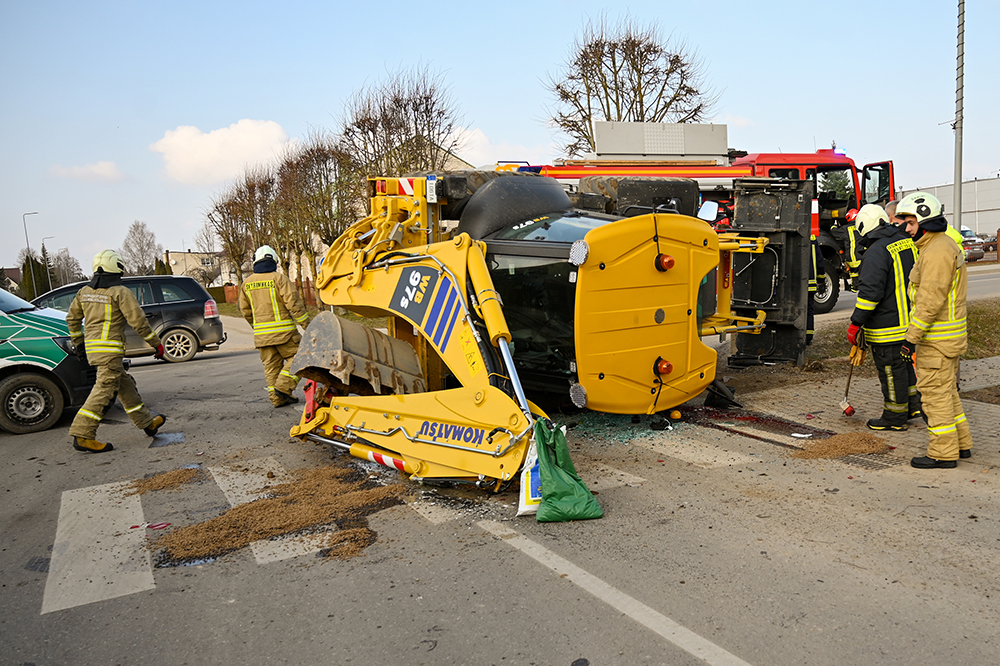 avarija traktorius volvo2